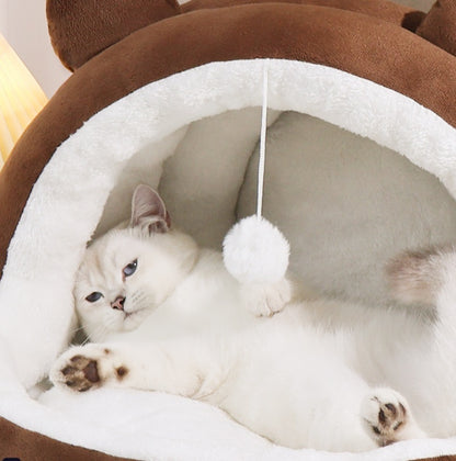 Plush Winter Cat Bed for Comfort