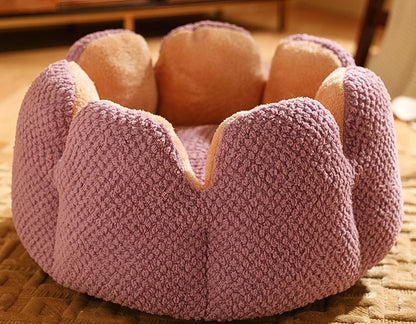 Cozy Cactus Pet Bed for Dogs & Cats - FurTrend