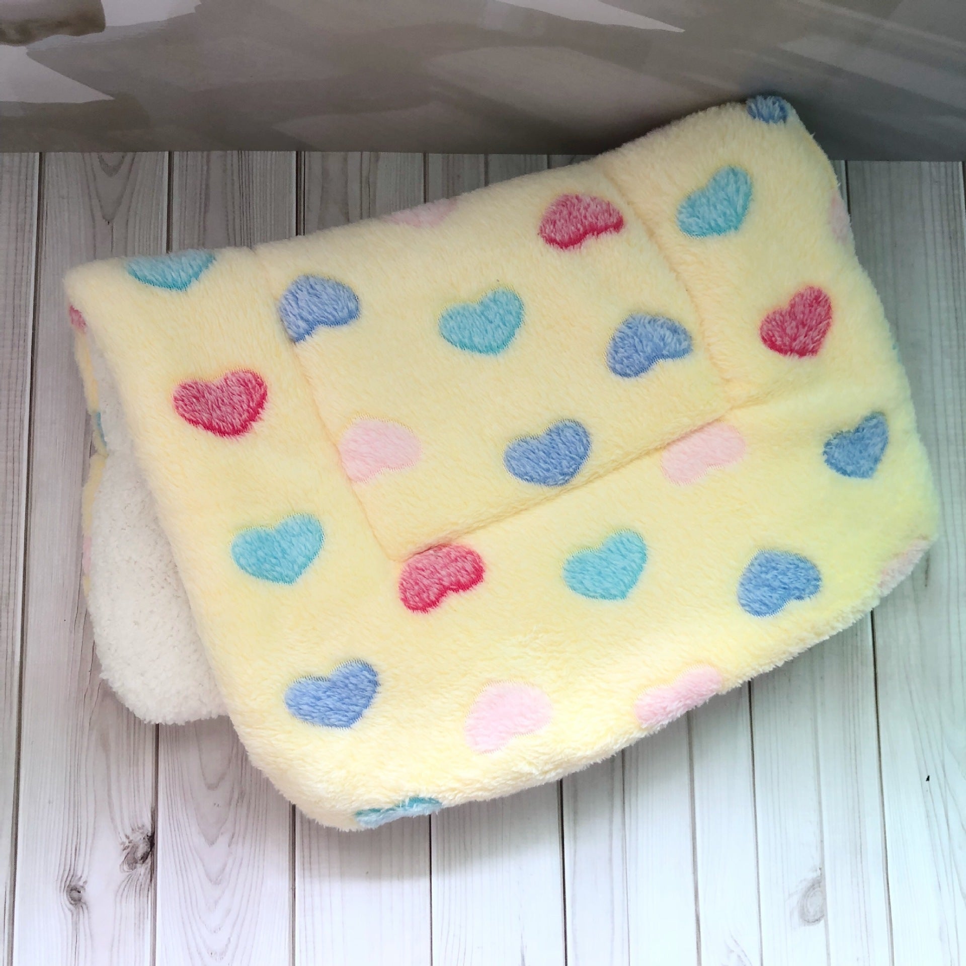 Soft Pet Dog Cat Flannel Thick Blanket - FurTrend